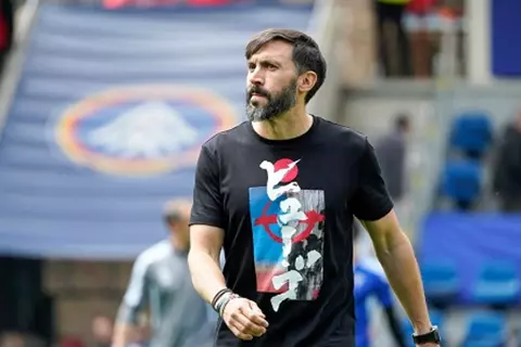 تفوق على ألونسو وفليك.. سارابيا يفوز بجائزة مدرب شهر سبتمبر في الدوري الإسباني